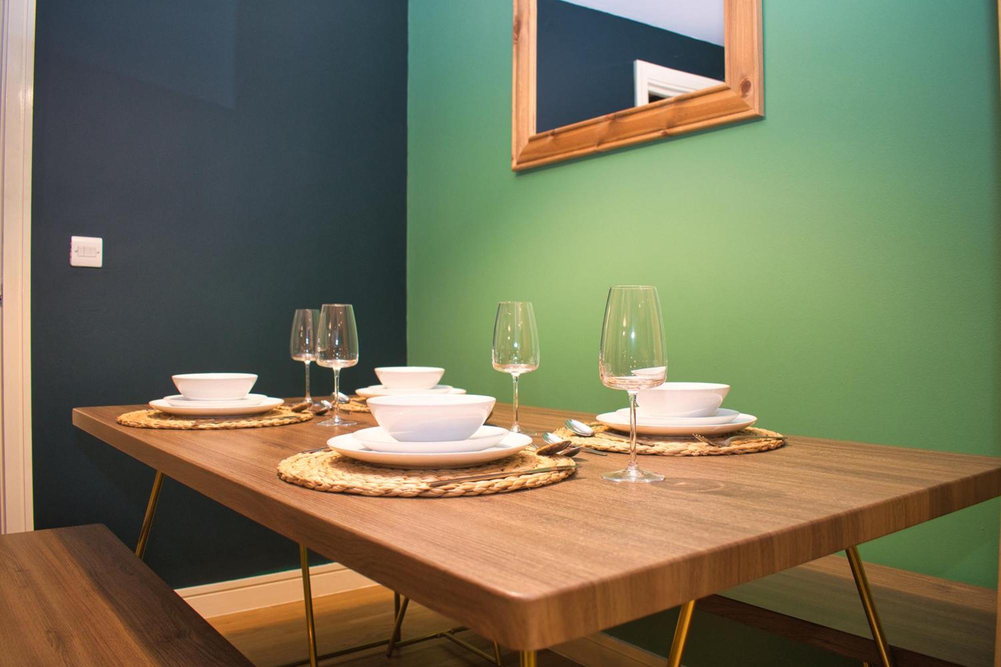 Spacious City Centre Apt - Free Parking - Ao Arena Mánchester Exterior foto
